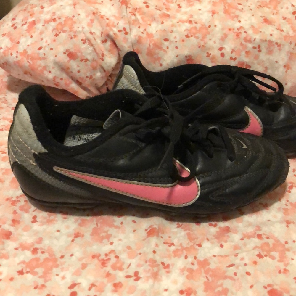 ❣️3 for $15 Girls Nike Soccer Cleats 12C